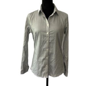 2 for $25 .Classic No iron Banana Republic Dress Shirt size 8
